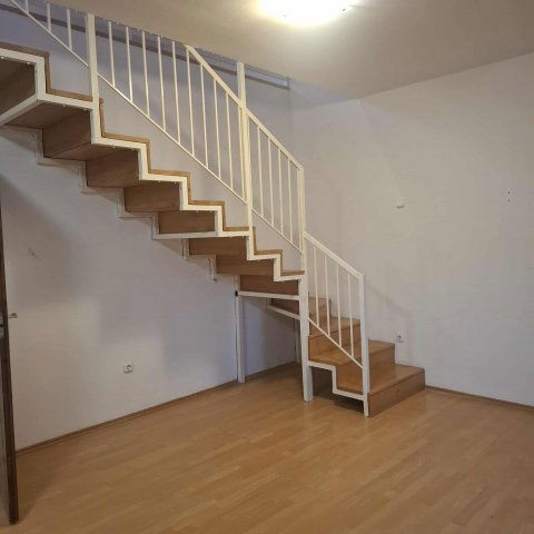 Eladó téglalakás, Egerben 39.9 M Ft, 2 szobás