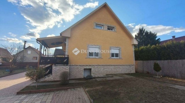 Eladó családi ház, Ócsán 89.5 M Ft, 5 szobás