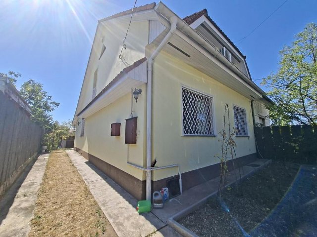 Eladó családi ház, Budapesten, XIX. kerületben 108.9 M Ft