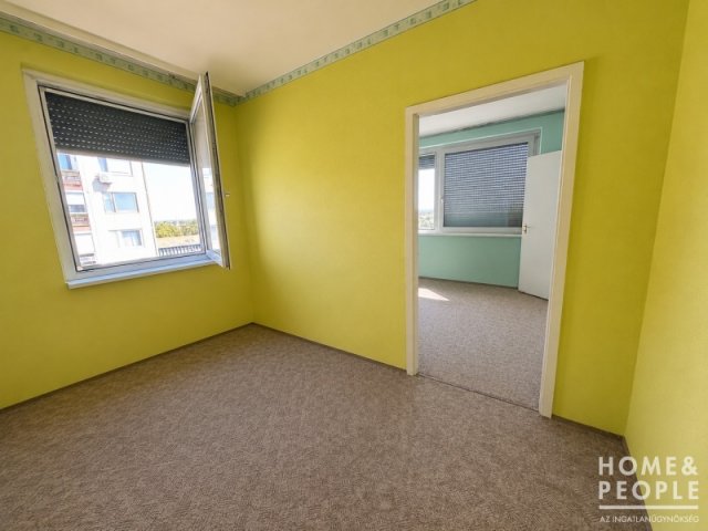Eladó téglalakás, Hódmezővásárhelyen 32 M Ft, 1+2 szobás