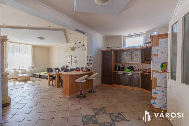 Eladó családi ház, Soltvadkerten 69.9 M Ft, 4 szobás