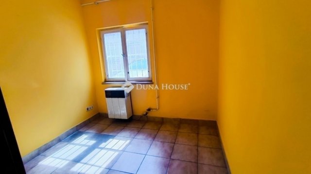 Eladó téglalakás, Budapesten, XX. kerületben 37.9 M Ft, 3 szobás