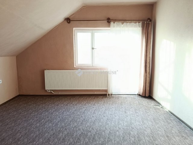 Eladó ikerház, Debrecenben 59 M Ft, 4 szobás