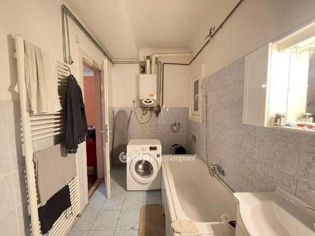 Eladó téglalakás, Budapesten, VI. kerületben 99.9 M Ft, 3 szobás