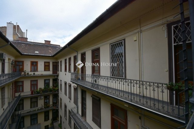 Eladó téglalakás, Budapesten, IX. kerületben 78.9 M Ft, 2 szobás