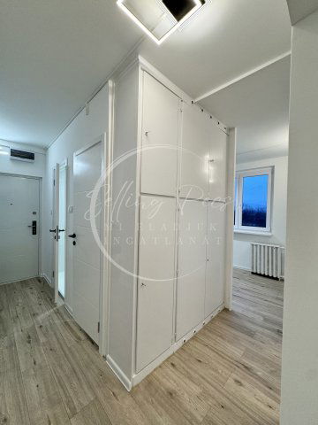 Eladó panellakás, Pécsett, Eszék utcában 49.9 M Ft, 2+1 szobás