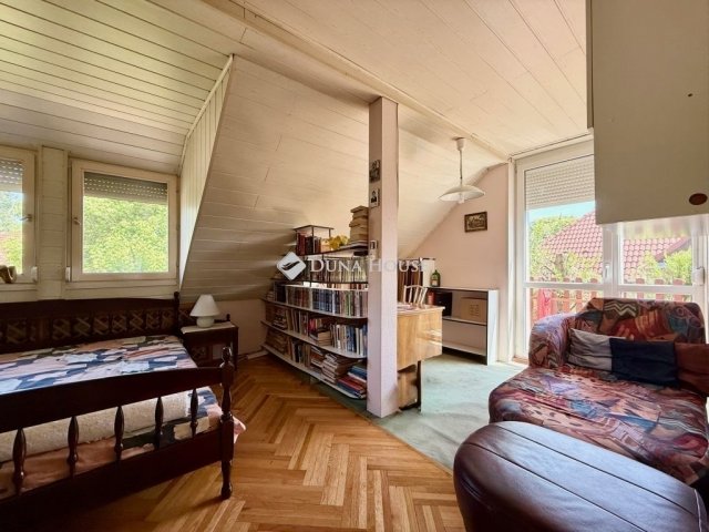 Eladó családi ház, Kecskeméten 149.9 M Ft, 9 szobás