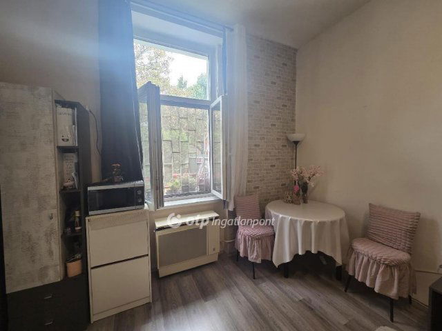 Eladó téglalakás, Budapesten, X. kerületben 37.9 M Ft