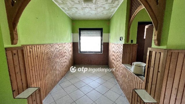 Eladó sorház, Mezőlakon 14.9 M Ft, 2 szobás