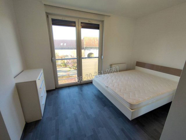 Kiadó téglalakás, albérlet, Mohácson 170 E Ft / hó, 3 szobás