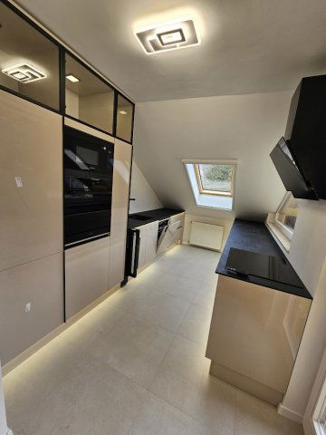 Eladó ikerház, Pécsett 123.9 M Ft, 4+1 szobás