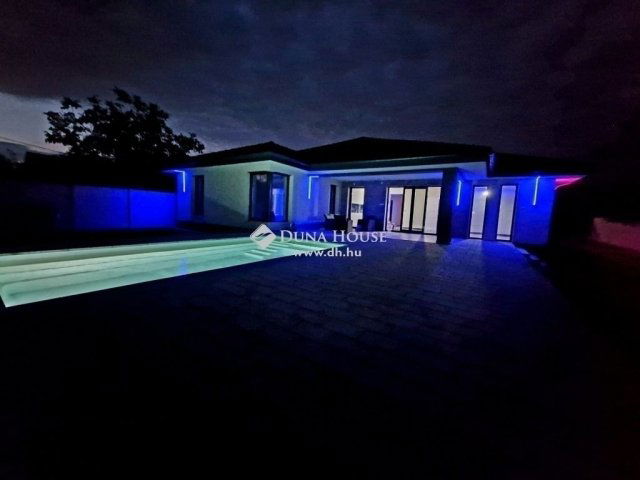 Eladó családi ház, Dunavarsányban 199 M Ft, 5 szobás