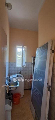 Eladó téglalakás, Salgótarjánban 17.9 M Ft, 3 szobás