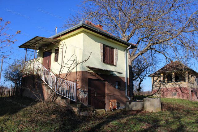 Eladó nyaraló, Garaboncon 16.9 M Ft, 5 szobás