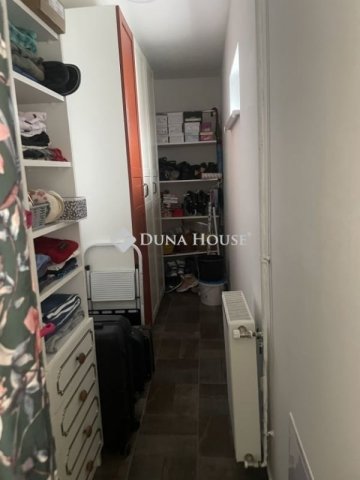 Eladó családi ház, Csókakőn 48.9 M Ft, 1+2 szobás