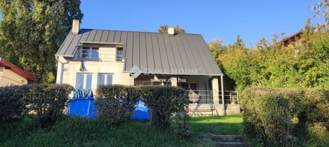 Eladó családi ház, Szentendrén 110 M Ft, 4 szobás