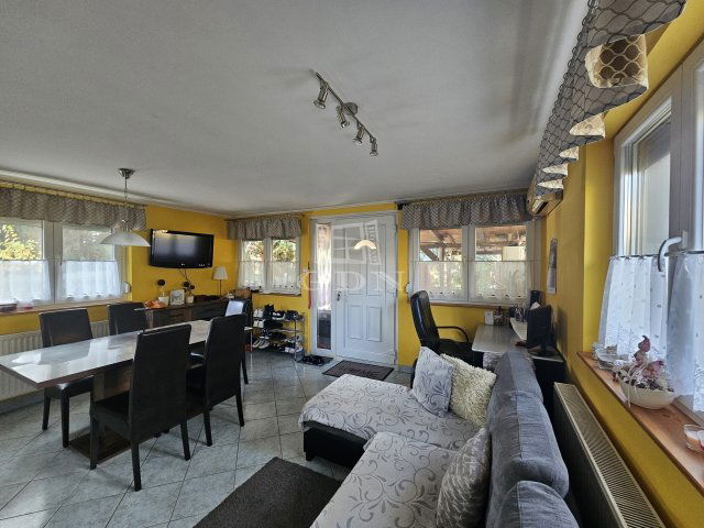 Eladó családi ház, Diósdon 105 M Ft, 4+1 szobás