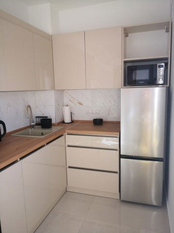 Kiadó panellakás, albérlet, Pécsett 190 E Ft / hó, 2 szobás