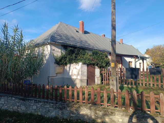 Eladó családi ház, Nagyvázsonyon 68 M Ft, 2 szobás