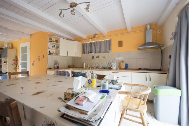 Eladó családi ház, Vámosmikolán 71.9 M Ft, 3 szobás