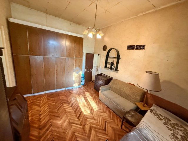 Eladó családi ház, Sárbogárdon 34.9 M Ft, 3 szobás