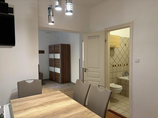 Eladó téglalakás, Budapesten, III. kerületben 87.9 M Ft