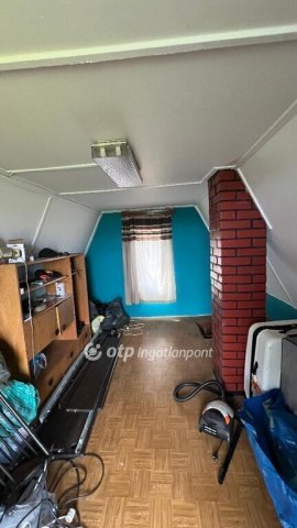 Eladó nyaraló, Egerben 13 M Ft, 2 szobás / költözzbe.hu