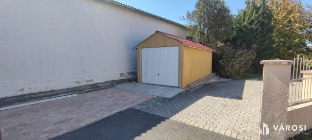 Eladó téglalakás, Nagykanizsán 62 M Ft, 4 szobás