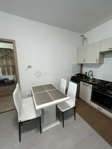 Eladó családi ház, Budapesten, X. kerületben 62.9 M Ft, 3 szobás