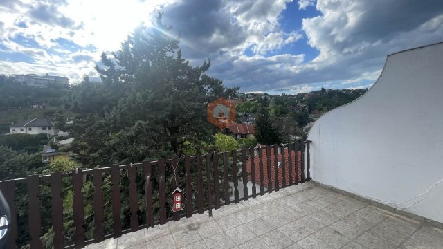 Eladó ikerház, Pécsett, Bálicsi úton 158 M Ft, 4 szobás