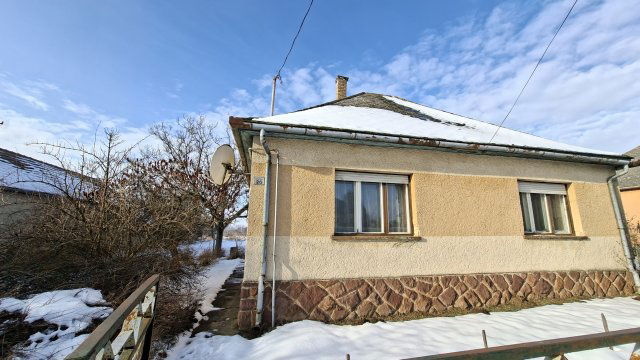 Eladó családi ház, Kocsolán 22 M Ft, 3 szobás