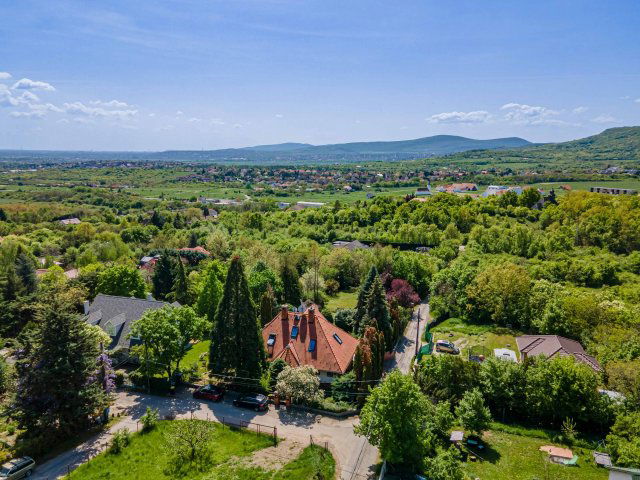 Eladó telek, Szentendrén 70 M Ft / költözzbe.hu