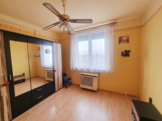 Eladó téglalakás, Budapesten, XXI. kerületben 59.9 M Ft