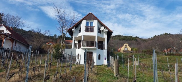 Eladó nyaraló, Balatongyörökön 142.74 M Ft, 3 szobás