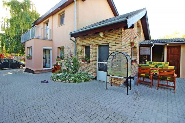 Eladó téglalakás, Ráckevén 72.5 M Ft, 5 szobás