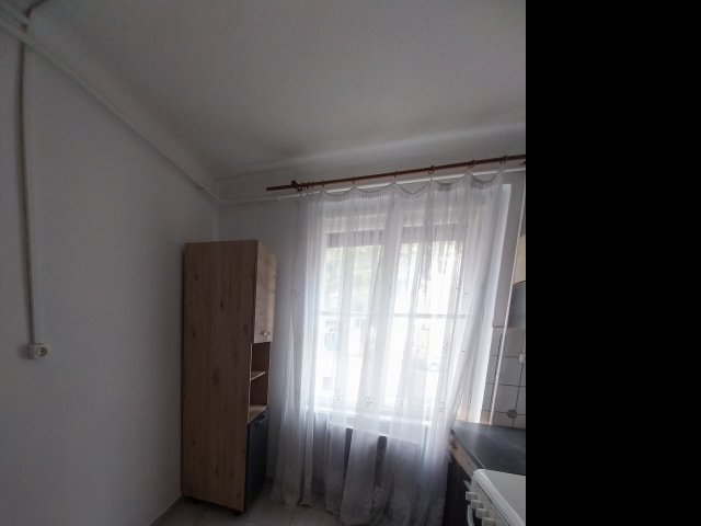 Kiadó téglalakás, albérlet, Kazincbarcikán, Építők útján