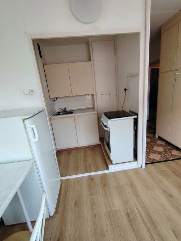 Eladó panellakás, Dunaújvárosban 26 M Ft, 1+1 szobás