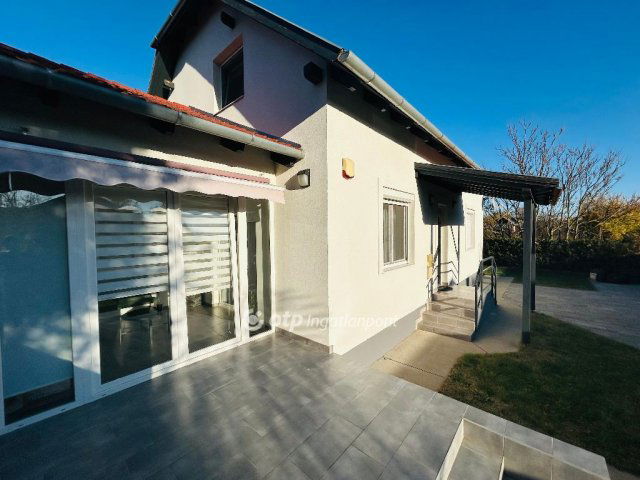 Eladó sorház, Hajdúsámsonon 79.9 M Ft, 5 szobás