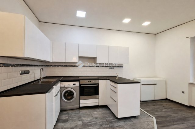 Eladó téglalakás, Budapesten, XIV. kerületben 59.999 M Ft