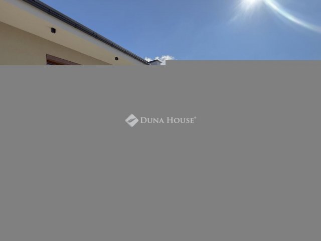 Eladó családi ház, Pécsett, Fenyer dűlőn 115.99 M Ft, 4 szobás