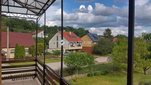 Eladó családi ház, Csolnokon 79.9 M Ft, 3 szobás