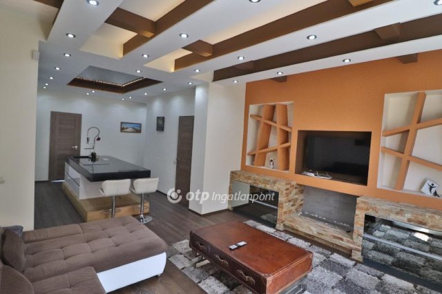 Eladó téglalakás, Budapesten, V. kerületben 165 M Ft, 3 szobás