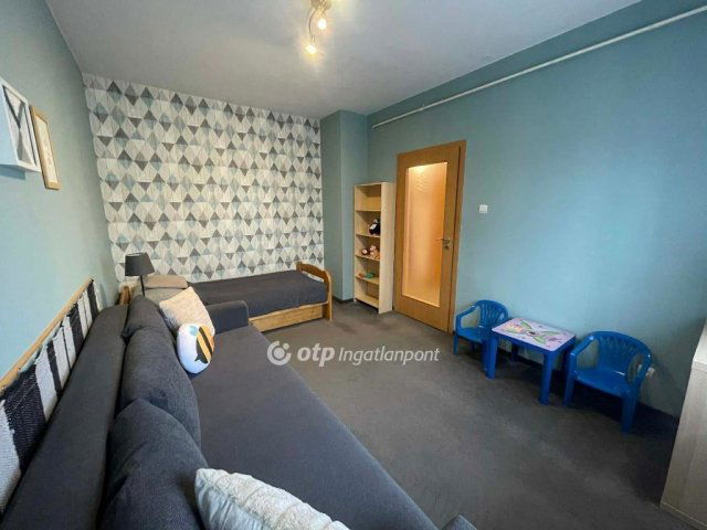 Eladó téglalakás, Egerben 62 M Ft, 3 szobás