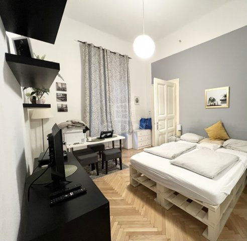 Eladó téglalakás, Budapesten, VII. kerületben 73.19 M Ft