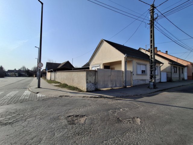 Eladó családi ház, Szécsényen 34.9 M Ft, 3 szobás