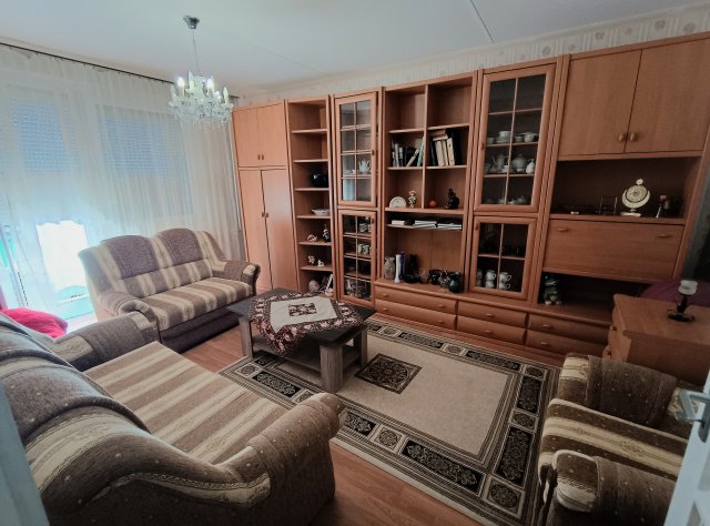 Eladó panellakás, Debrecenben, Kartács utcában 55.5 M Ft