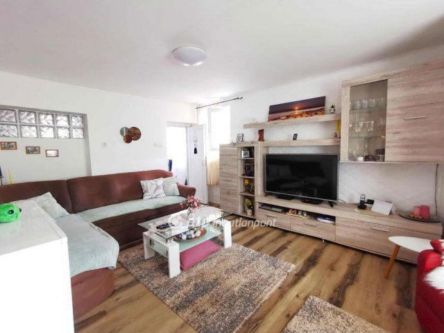 Eladó téglalakás, Miskolcon 36.9 M Ft, 1+1 szobás