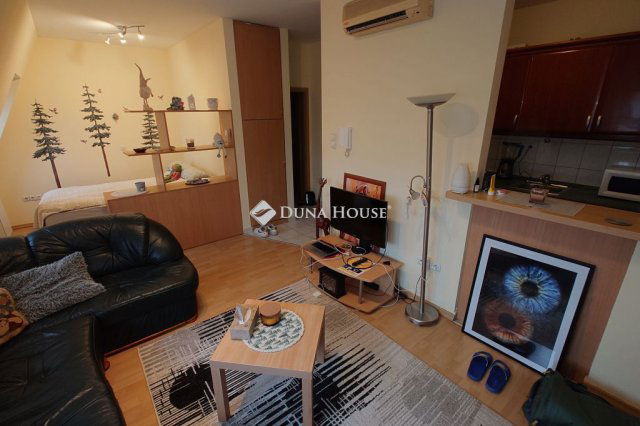 Eladó téglalakás, Kecskeméten 55 M Ft, 2 szobás