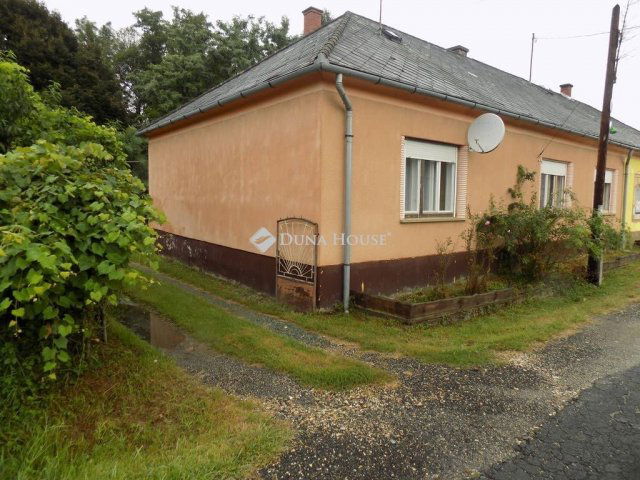 Eladó családi ház, Felsőszölnökön 54.99 M Ft, 3 szobás