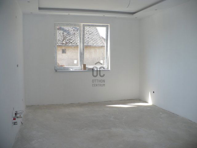 Eladó családi ház, Bagaméren 24.999 M Ft, 3 szobás